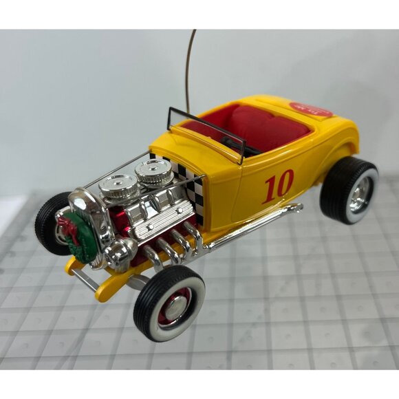 Yellow Hot Rod Christmas Ornament Lights Music 1932 Ford Little Deuce Coupe - Picture 2 of 9